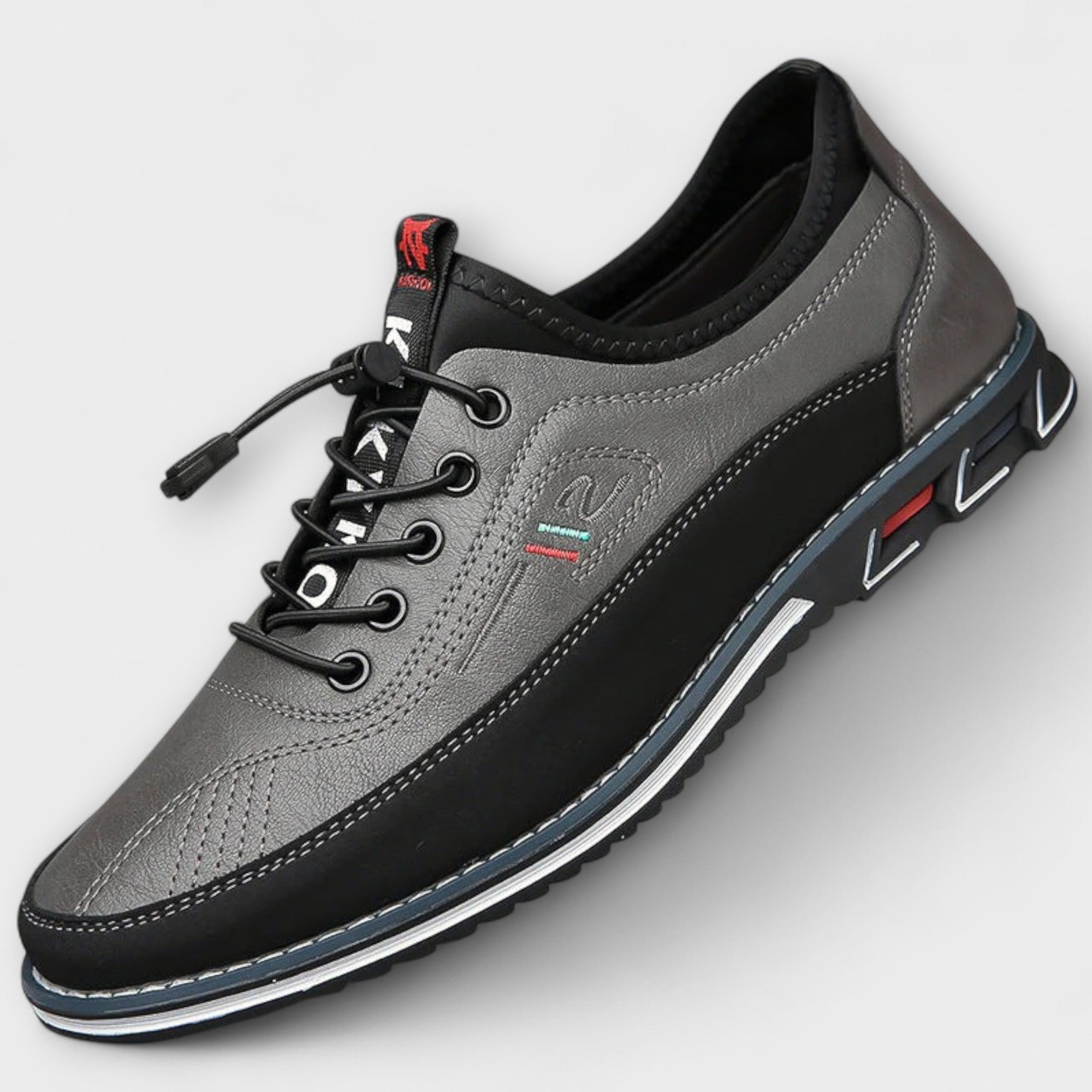 ユウジ | 機能的で頼れるカジュアルシューズ