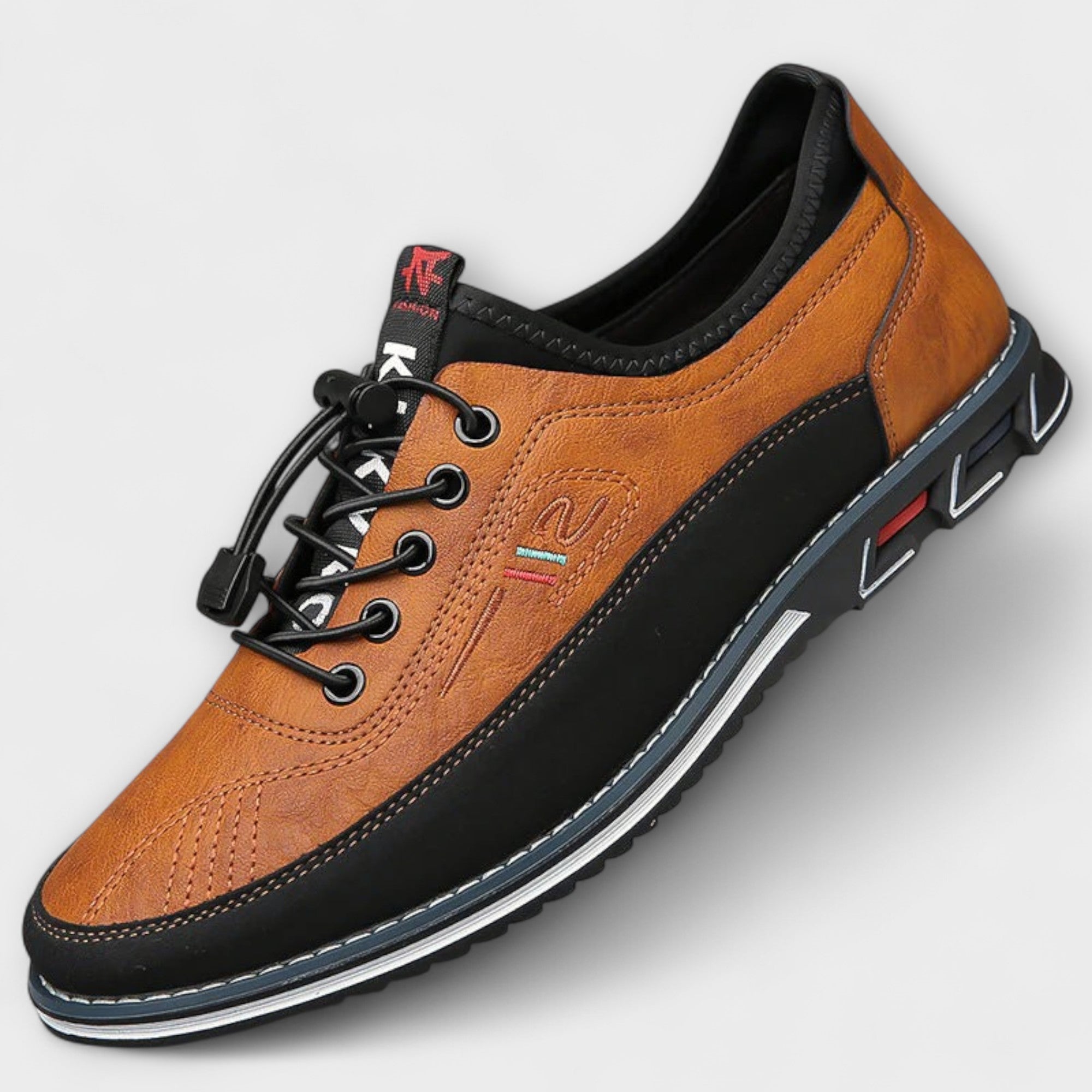 ユウジ | 機能的で頼れるカジュアルシューズ